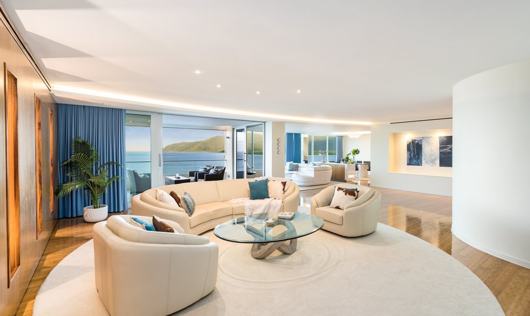 Photo inspiration: Visual Reference: Exceptional Esplanade Penthouse In Cairns North Queensland Australia