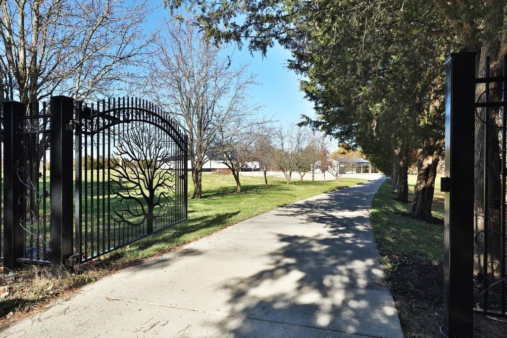 44 Acre Private Oasis In Choctaw Lake, Ohio, United States For Sale