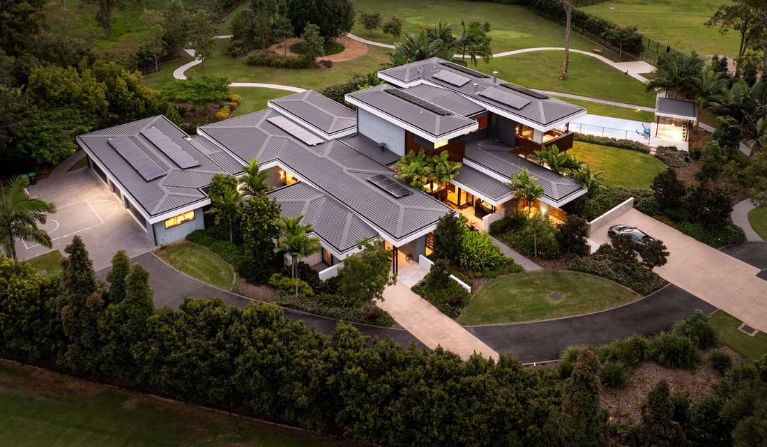 House in Bridgeman Downs, Queensland, Australia 1 - 14300310