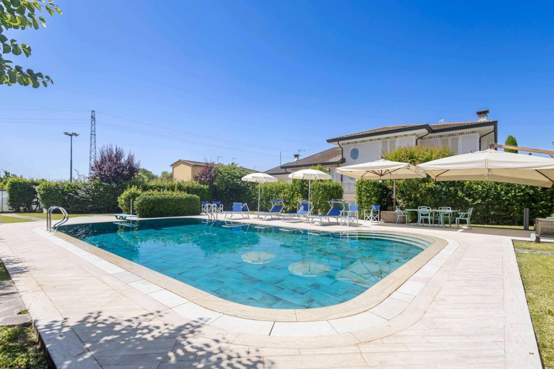 Villa in Center, Fucecchio, Tuscany 1 - 14499663