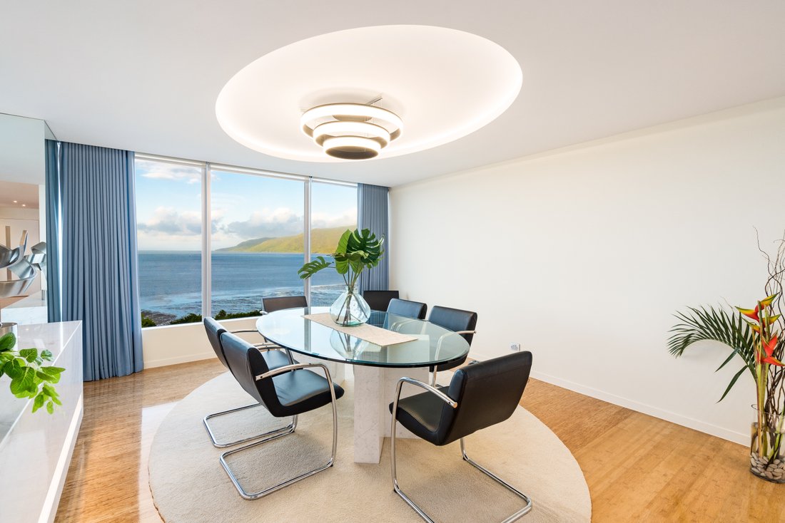 Photo inspiration: Gallery Detail: Exceptional Esplanade Penthouse In Cairns North Queensland Australia