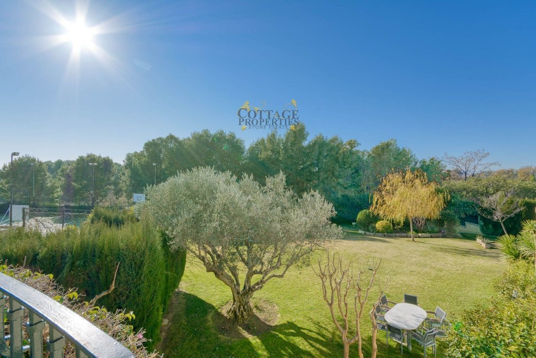 Roses Villa In Roses, Catalonia, Spain For Sale (14501818)