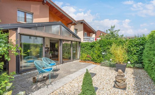House in La Tour-de-Trême, Fribourg, Switzerland 1