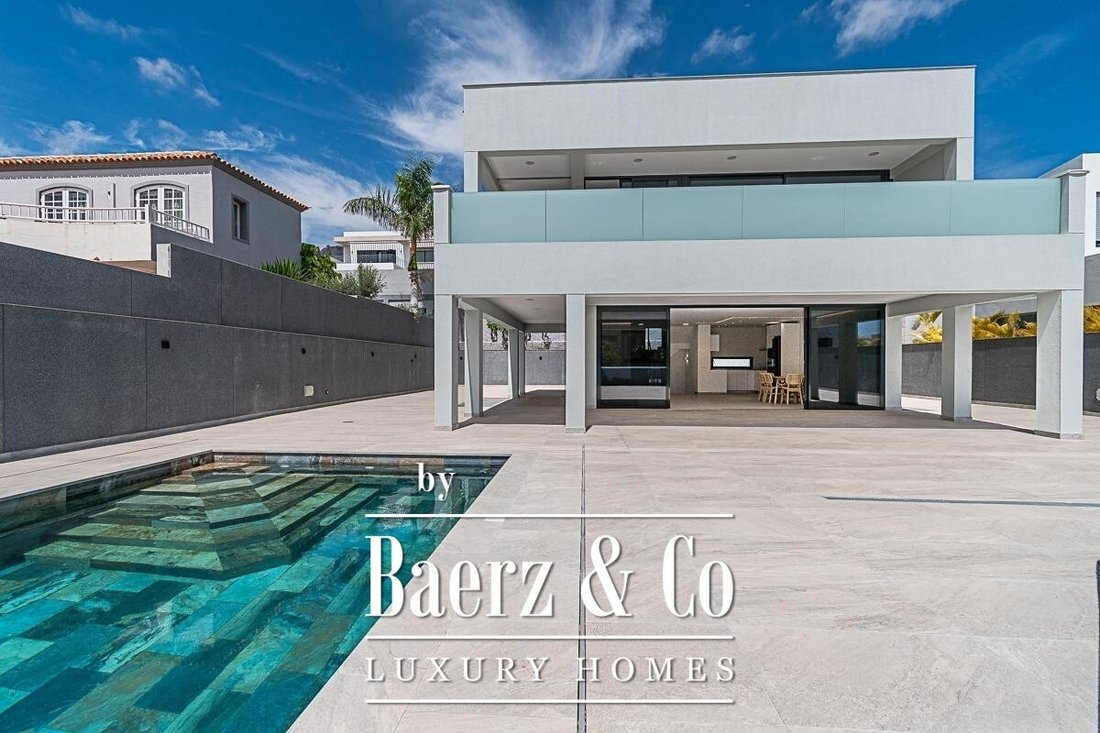 Villa in Costa Adeje, Adeje, Canary Islands 1 - 14503801