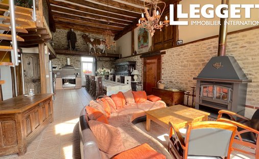 Castle for Sale in Guéret, Nouvelle-Aquitaine, France