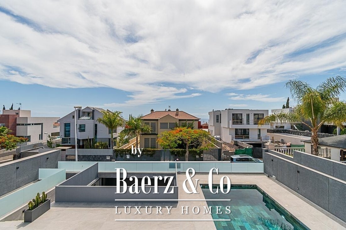 Villa in Costa Adeje, Adeje, Canary Islands 1 - 14503801