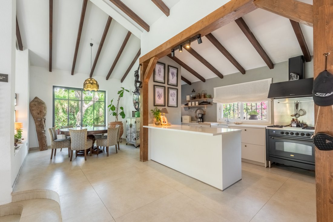 Villa in Estepona, Andalusia, Spain 2 - 14473441