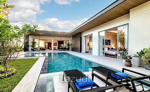 Villa in Thep Krasatti, Phuket, Thailand 1