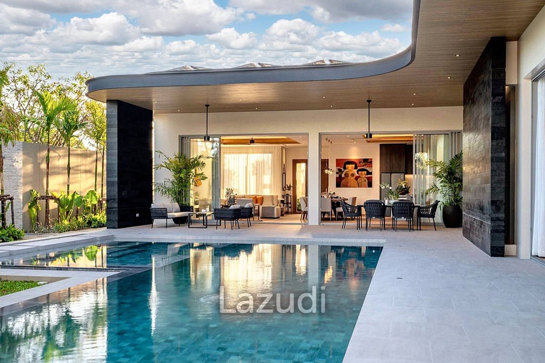 Villa in Thep Krasatti, Phuket, Thailand 1 - 13629434