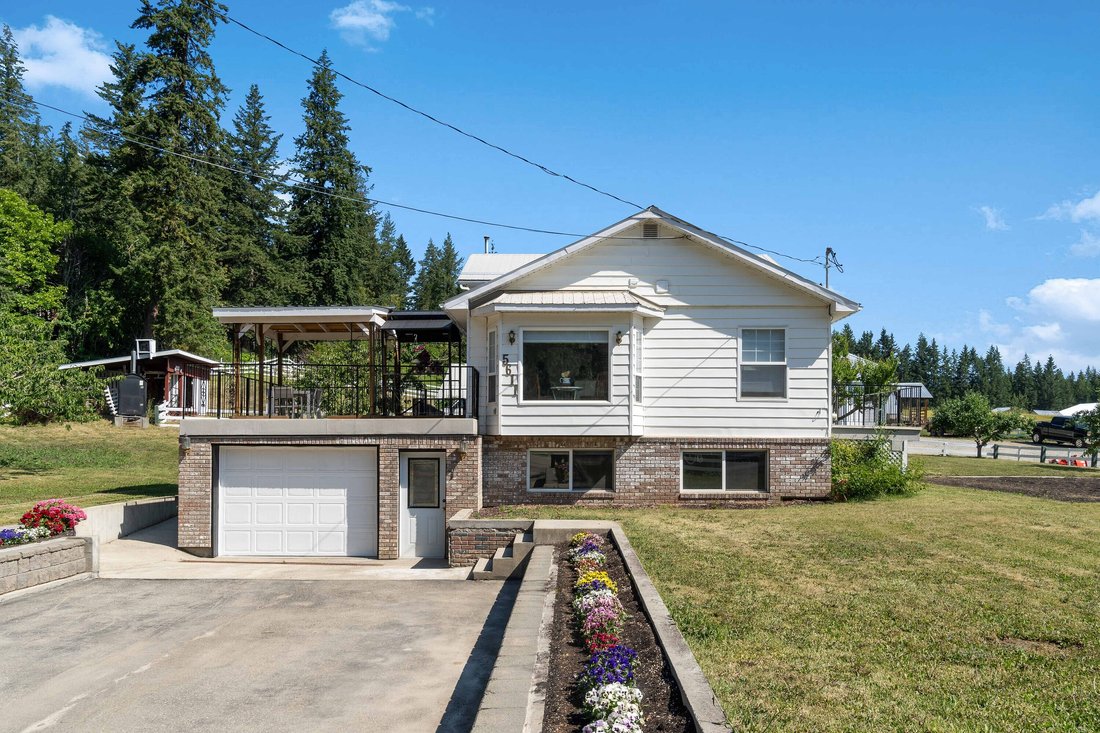 Substantially Reno Hobby Farm In Salmon Arm, British Columbia, Canada