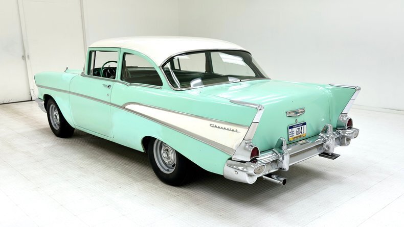 Sedan in Morgantown, United States 3 - 14503891