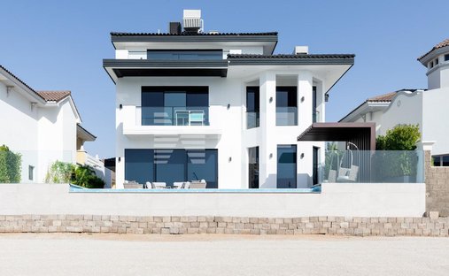 Villa in Dubai, Dubai, United Arab Emirates 1