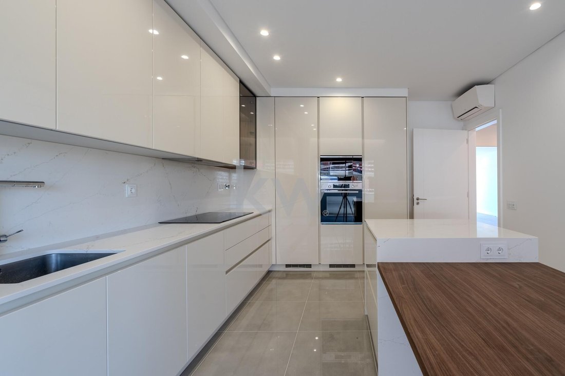 Apartment in Carnaxide e Queijas, Lisbon, Portugal 5 - 14502617