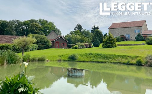 Castle for Sale in Guéret, Nouvelle-Aquitaine, France