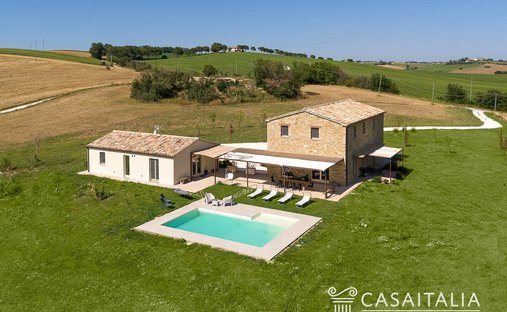 Castle for Sale in Cingoli, Marche, Italy