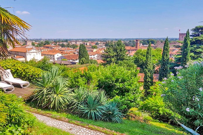 Villa in Marostica, Veneto, Italy 1 - 11995741