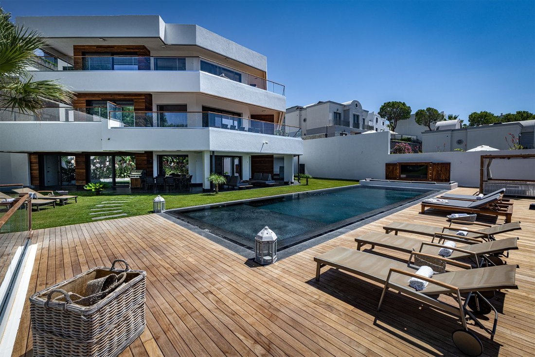 Villa in Yalıkavak, Muğla, Turkey 3 - 14506232