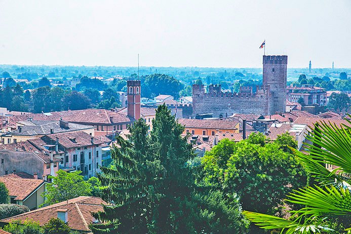 Villa in Marostica, Veneto, Italy 3 - 11995741