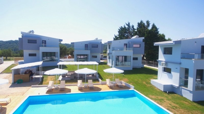 Pallini Municipal Unit, Macedonia and Thrace, Greece 1 - 14507557