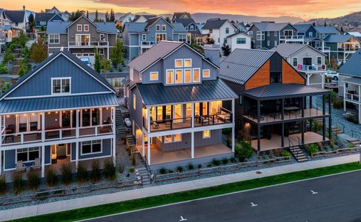 House in Chelan, Washington, United States 1
