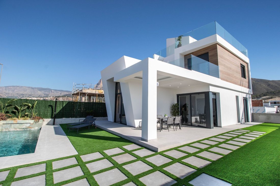Chalet in Finestrat, Valencian Community, Spain 1 - 14509149