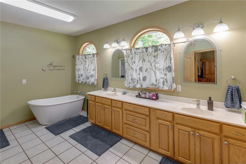 House in Motley, Minnesota, United States 4 - 14506883