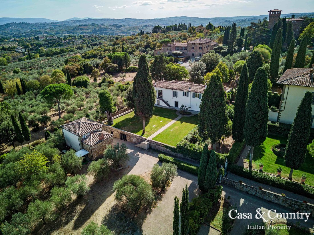 House in Two Roads - San Gaggio, Florence, Italy 1 - 13883732