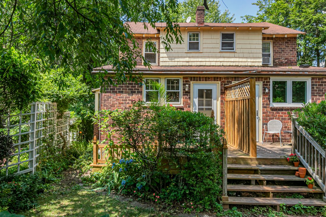 Cute Condo With Sweet Garden In Heart In Princeton, New Jersey, United