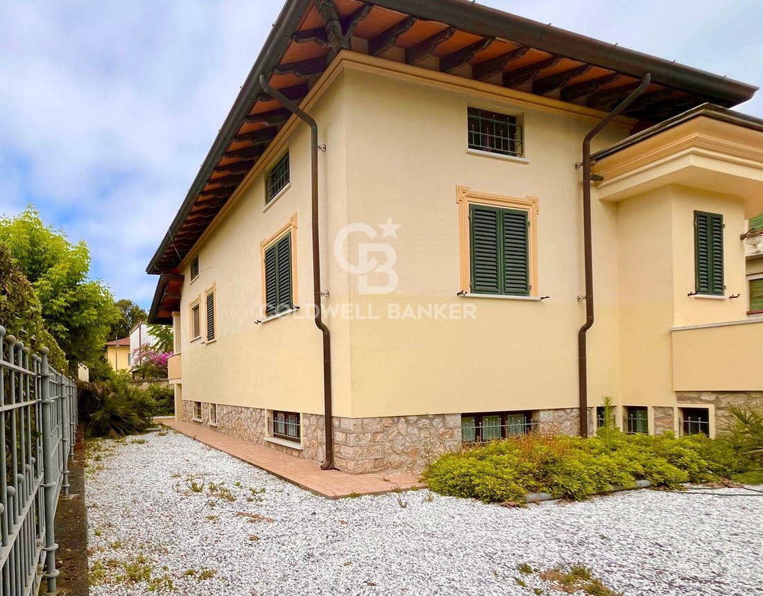 Villa in Focette, Pietrasanta, Italy 3 - 14509141