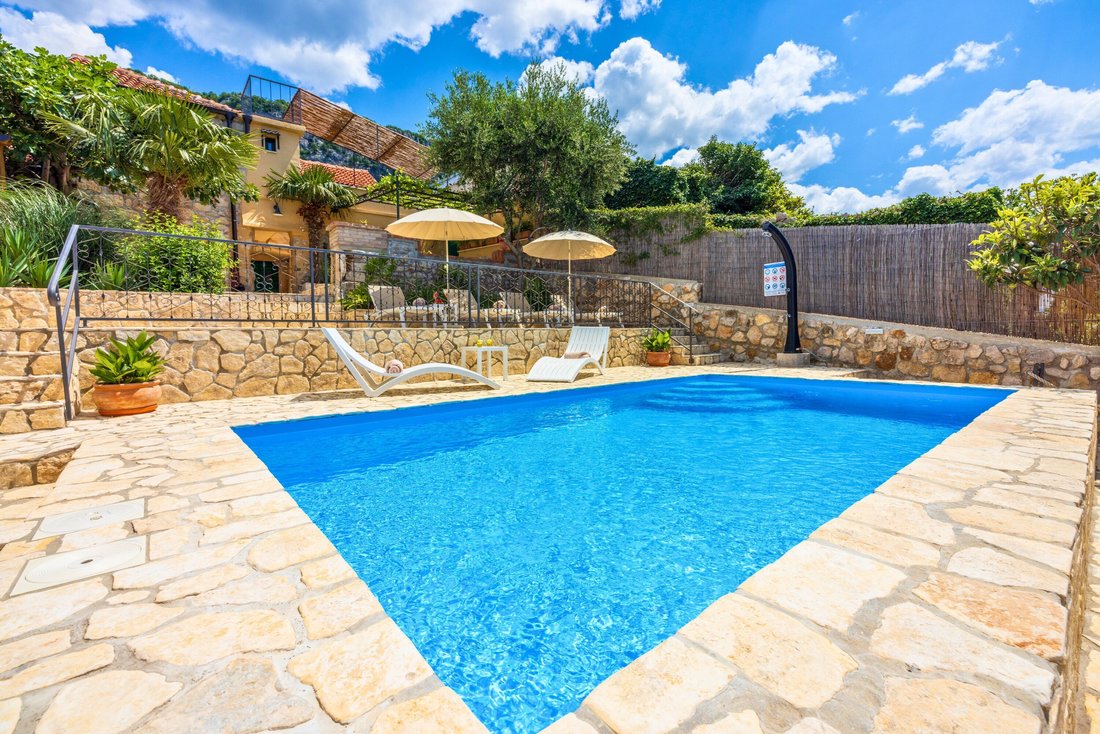 Villa in Vinodolska opcina, Primorje-Gorski Kotar County, Croatia 2 - 14513982