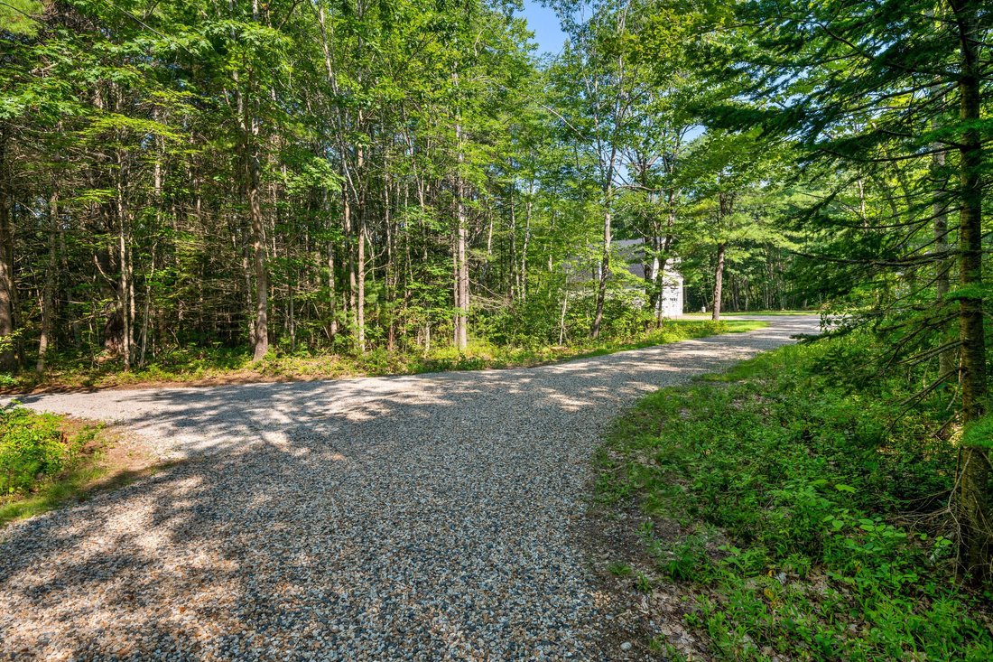 112 Whitten Hill Road In Kennebunkport, Maine, United States For Sale