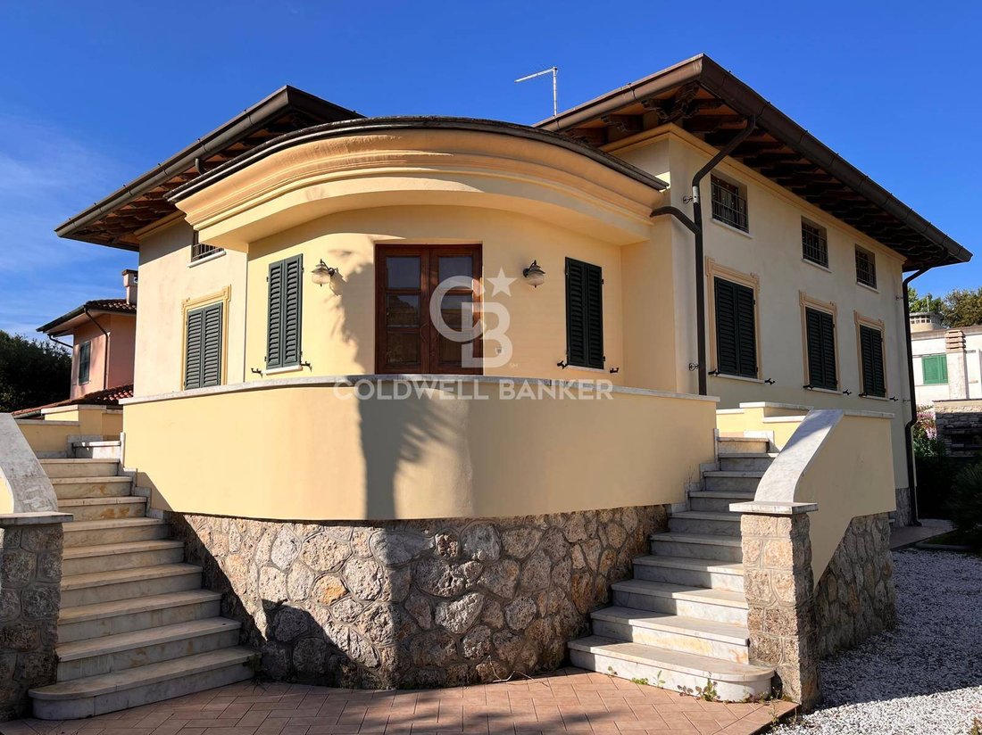 Villa in Focette, Pietrasanta, Italy 1 - 14509141
