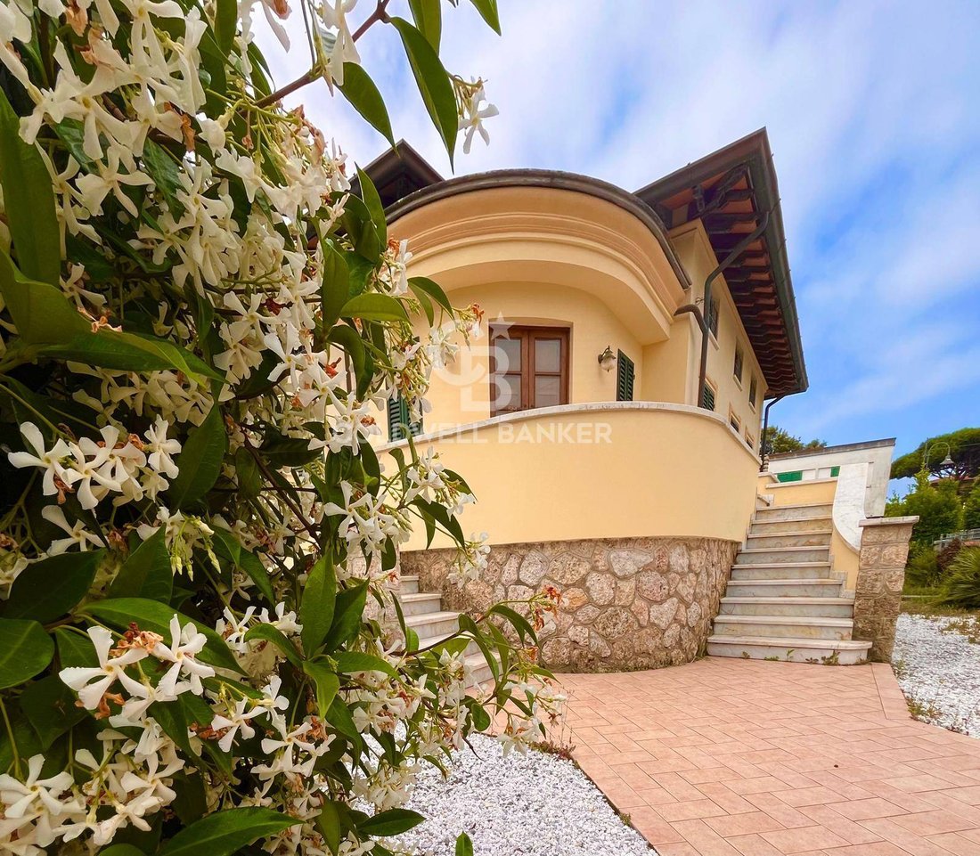 Villa in Focette, Pietrasanta, Italy 2 - 14509141