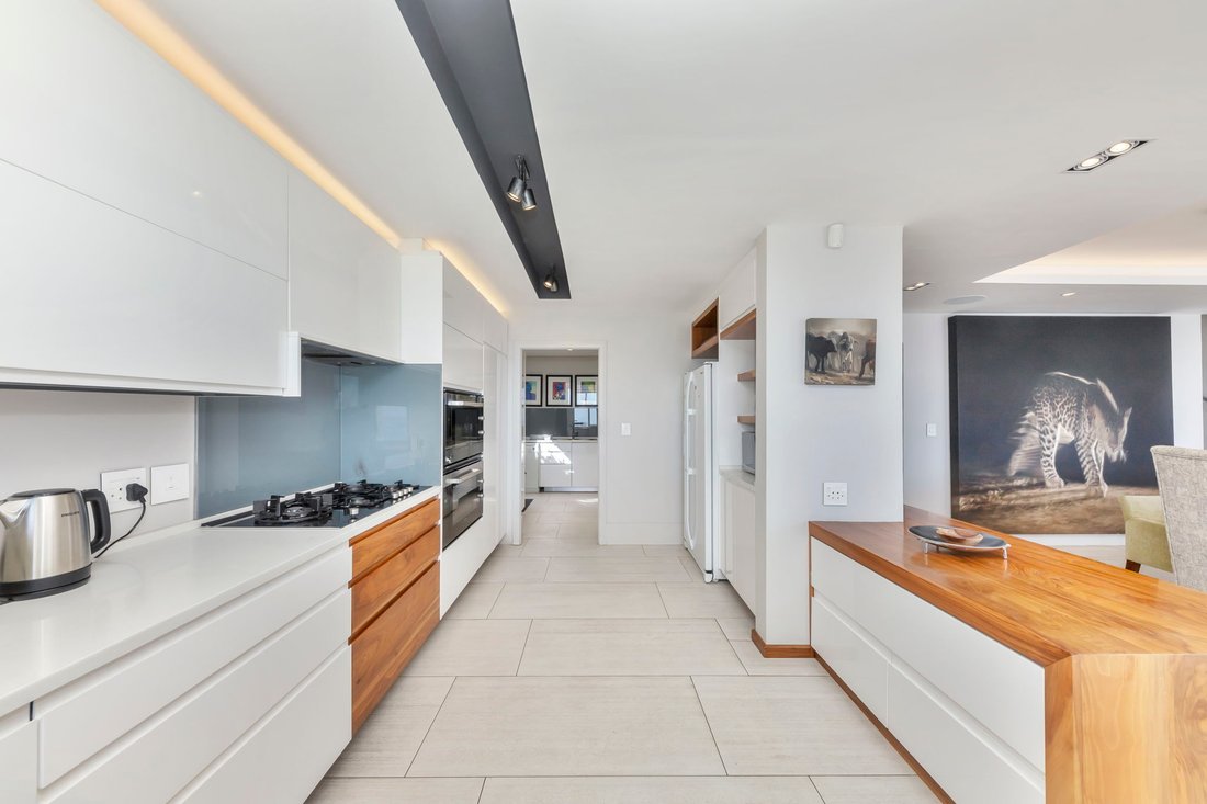 House in Bantry Bay, Cape Town, South Africa 5 - 14514140