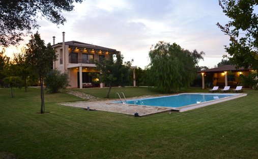 Villa in Chalkida, Thessaly and Central Greece, Griechenland 1