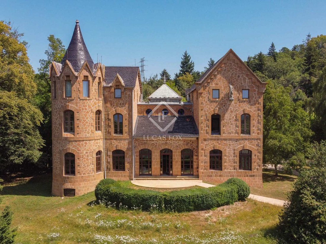 Whispers of Catalonia: A 1894 Castle Crowned in Time’s Grace