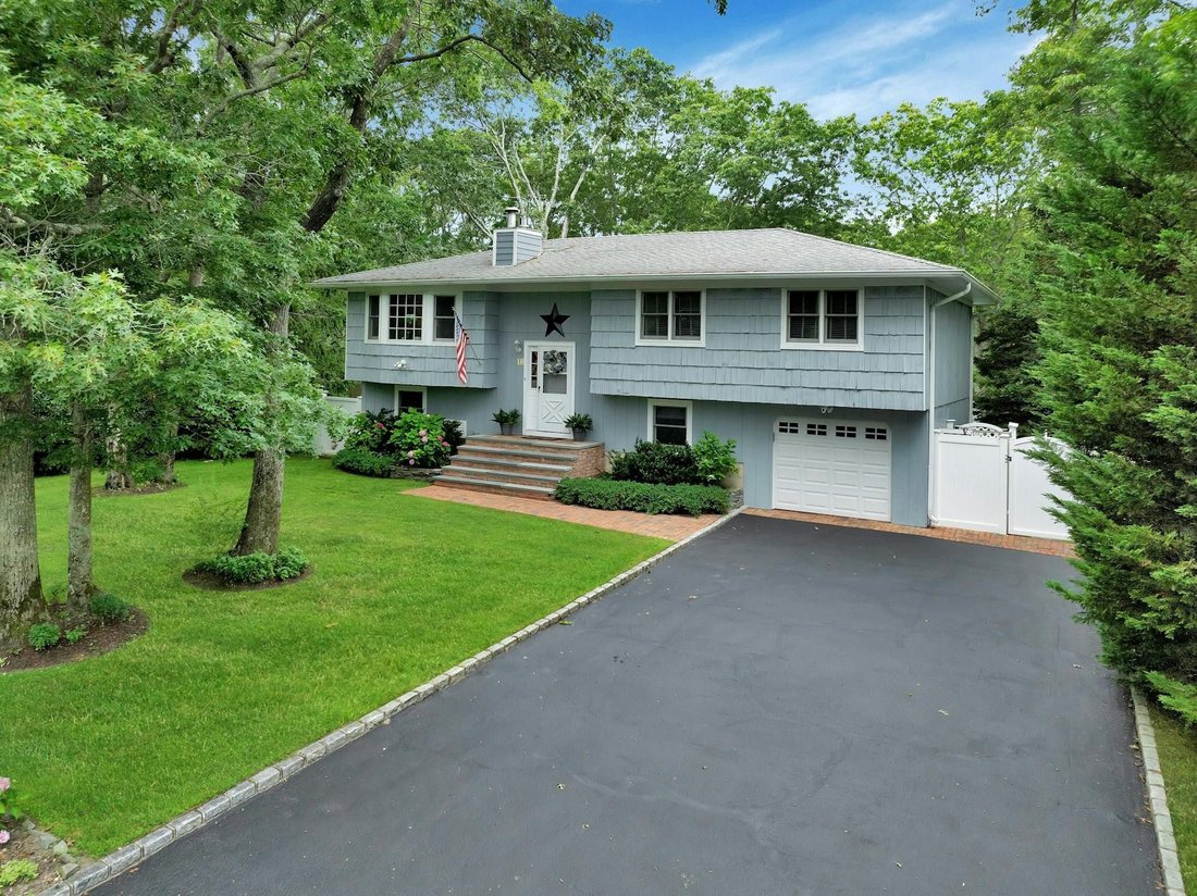 House Hampton Bays In Hampton Bays, New York, United States For Sale ...
