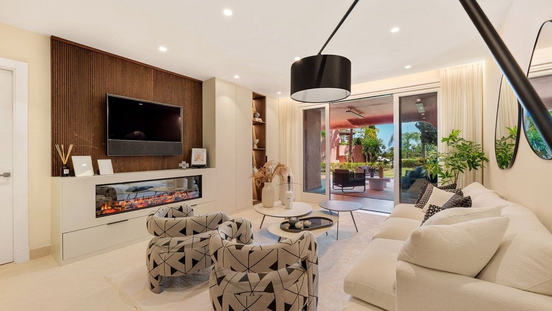 Apartment in Gualdalmansa, Estepona, Andalusia 1 - 14515017