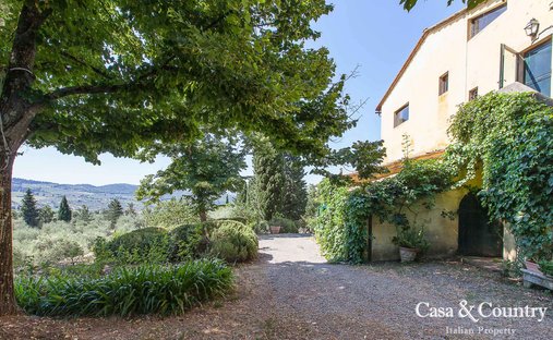 Villa in Pontassieve, Tuscany, Italy 1