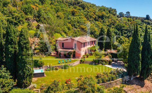 Villa in San Giuliano Terme, Tuscany, Italy 1