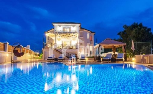 Villa in Municipal Commune of Zakynthos, Peloponnese, Western Greece and the Ionian, Greece 1