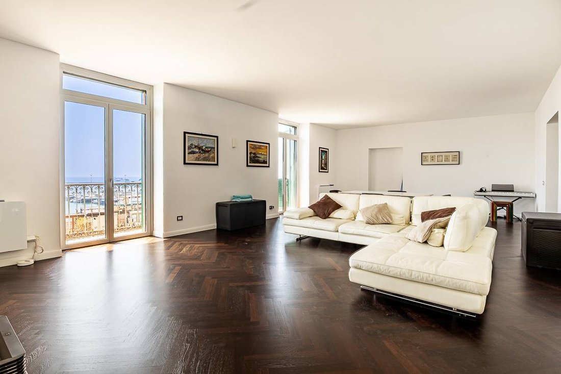 Apartment in Center, Salerno, Campania 1 - 14516133