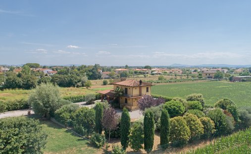 Country House in Center, Cortona, Tuscany 1