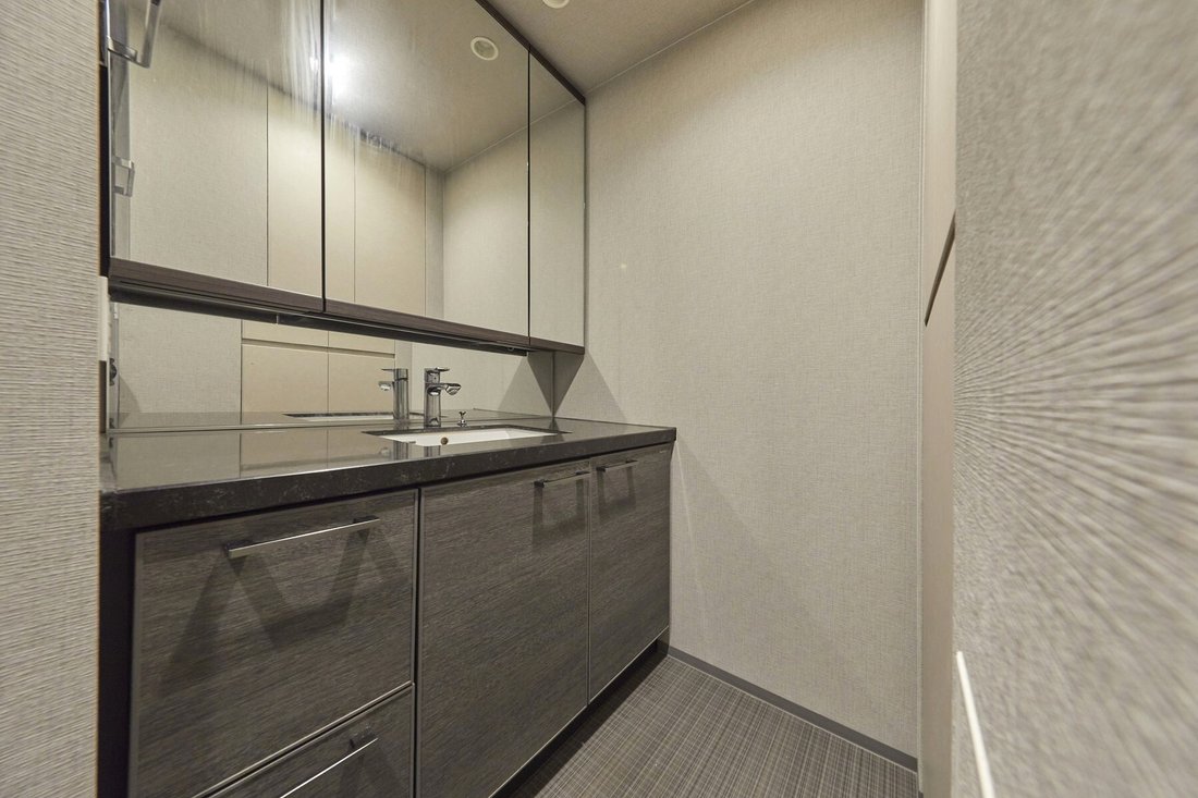 Crevia Kyoto Goshonishi In Kyoto, Kyoto, Japan For Sale (14520629)