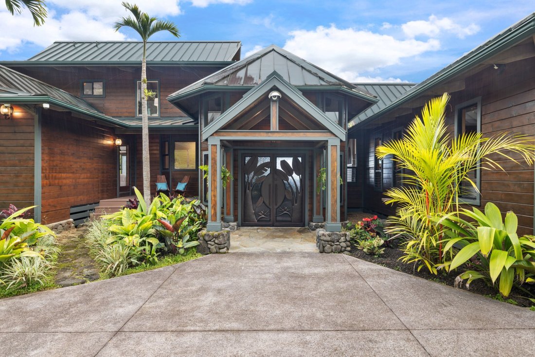Crown Jewel Legacy Estate In Holualoa In Kailua Kona, Hawaii, United