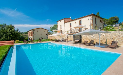 Estate in Palaia, Tuscany, Italy 1