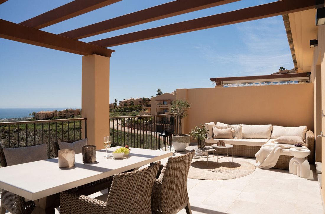 Penthouse in Benahavis, Andalusia, Spain 3 - 14522816