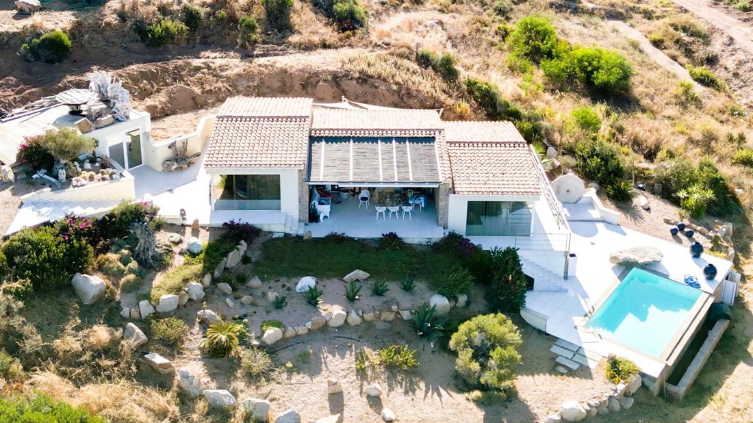 Villa in Trinita d'Agultu e Vignola, Sardinia, Italy 2 - 14524558