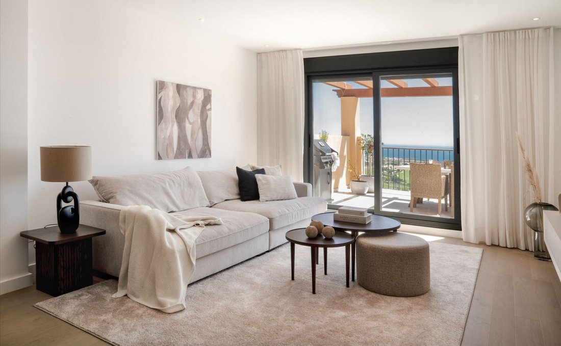 Penthouse in Benahavis, Andalusia, Spain 4 - 14522816