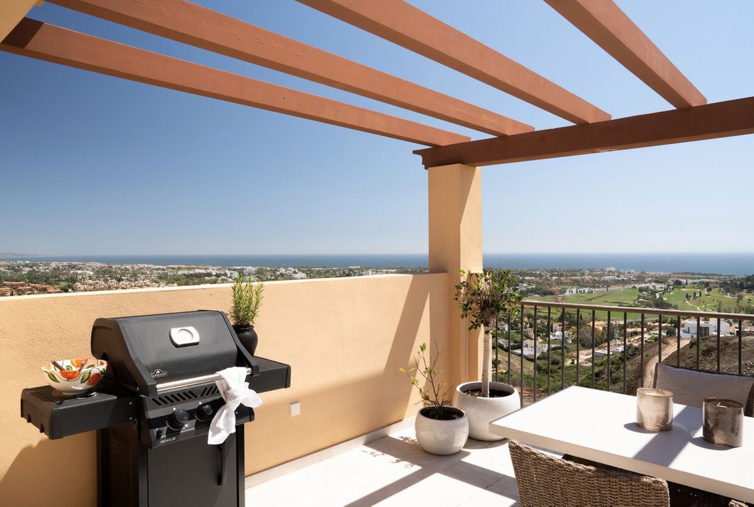 Penthouse in Benahavis, Andalusia, Spain 2 - 14522816